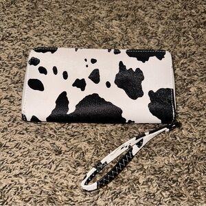 Cow Print Wristlet Wallet crease as shown in pics